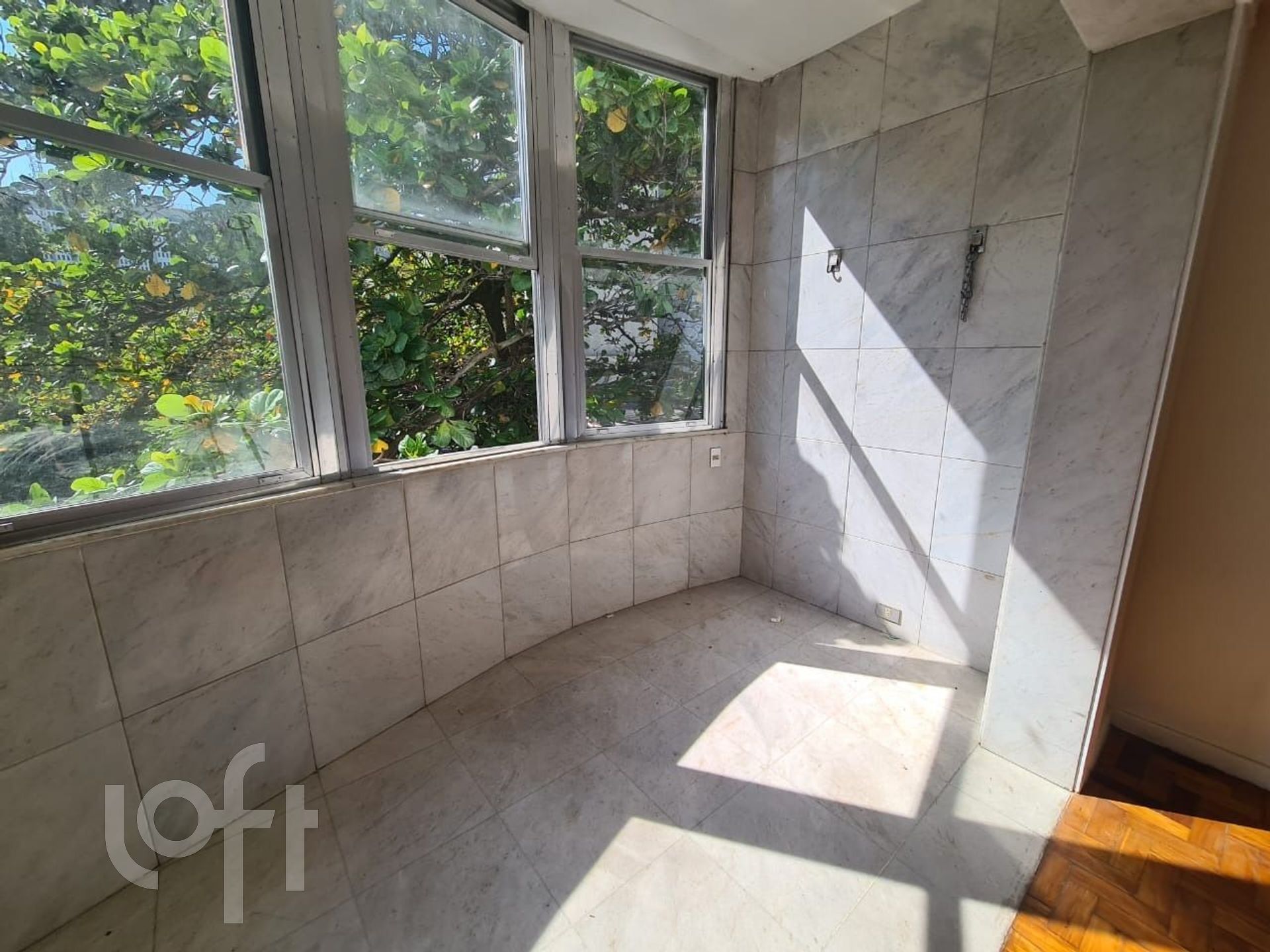 Apartamento à venda com 3 quartos, 120m² - Foto 3