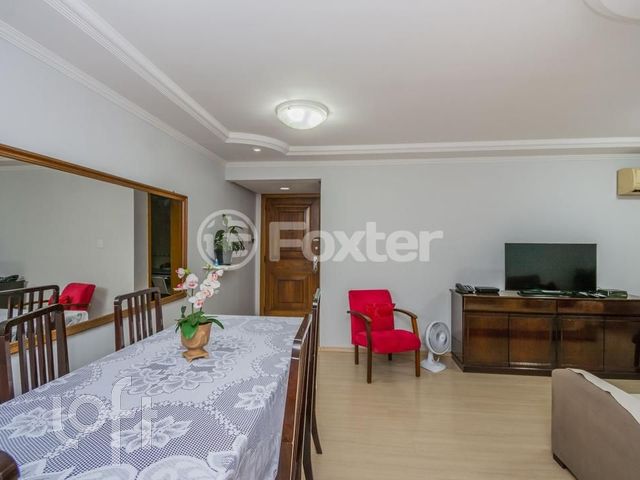 Apartamento com 100m², 3 dormitórios, 1 suíte, 1 vaga, Petrópolis em Porto Alegre