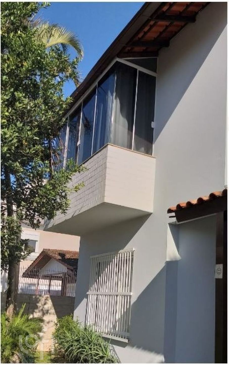 Casa Residencial com 400m², 4 quartos, 1 suíte, no bairro Canasvieiras em Florianópolis