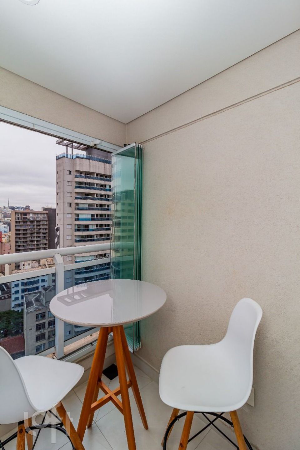 Apartamento à venda com 1 quarto, 41m² - Foto 6