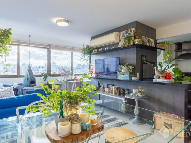 Apartamento com 70m², 2 dormitórios, 1 suíte, 1 vaga, Bom Fim em Porto Alegre