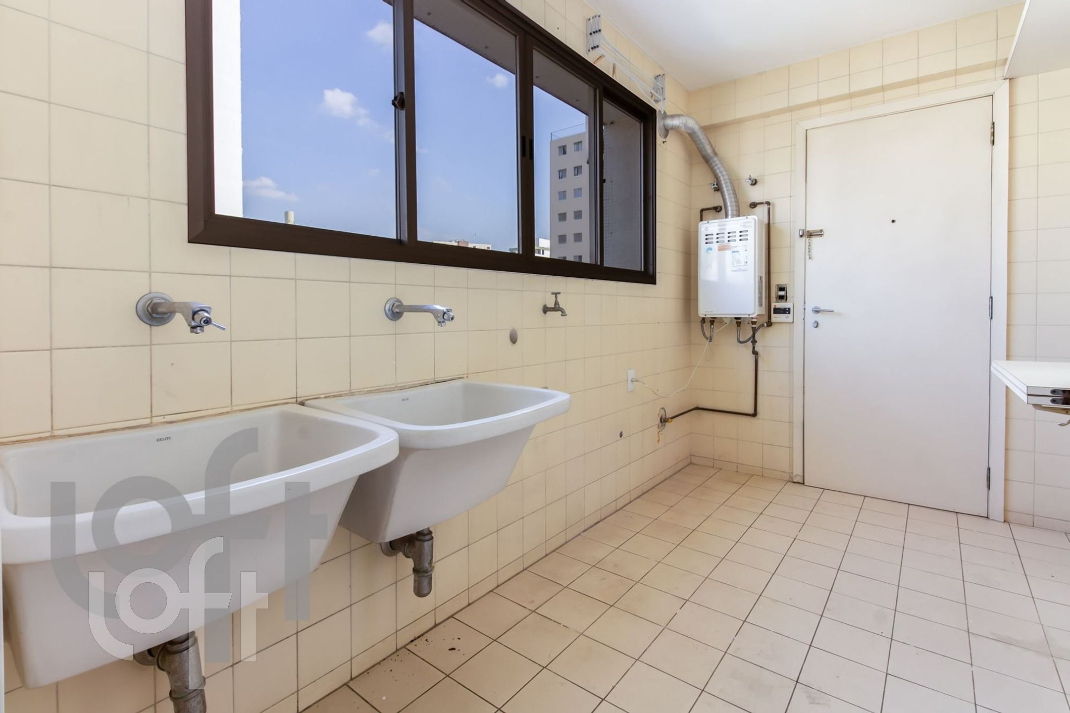 Apartamento à venda com 3 quartos, 157m² - Foto 13