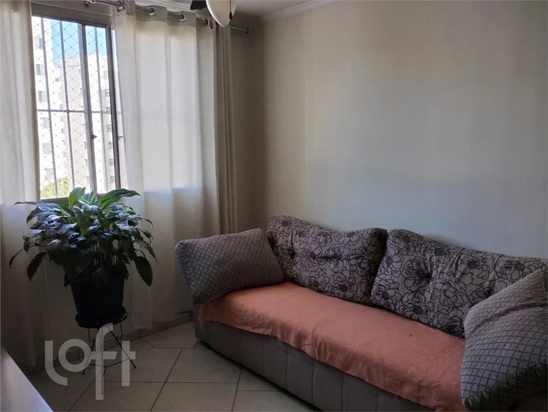 Apartamento à venda com 2 quartos, 63m² - Foto 1