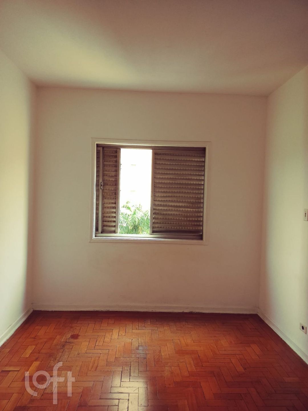 Apartamento à venda com 2 quartos, 72m² - Foto 2