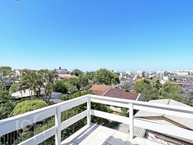 Casa com 146m², 3 dormitórios, 1 suíte, 2 vagas, Cristo Redentor em Porto Alegre