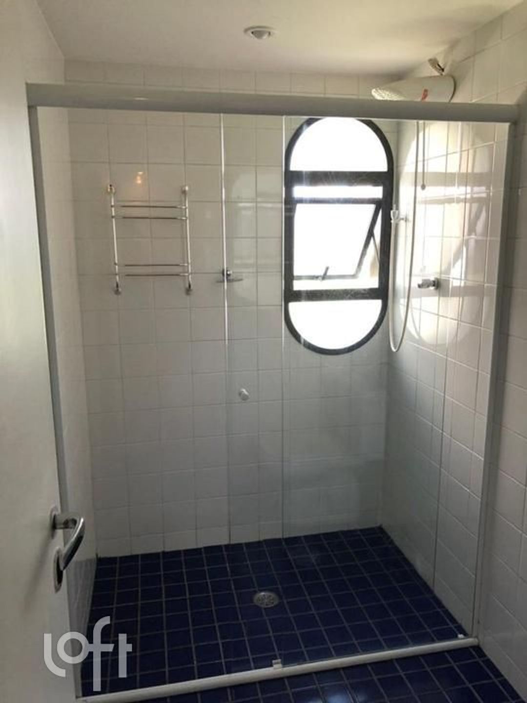 Apartamento à venda com 1 quarto, 55m² - Foto 2