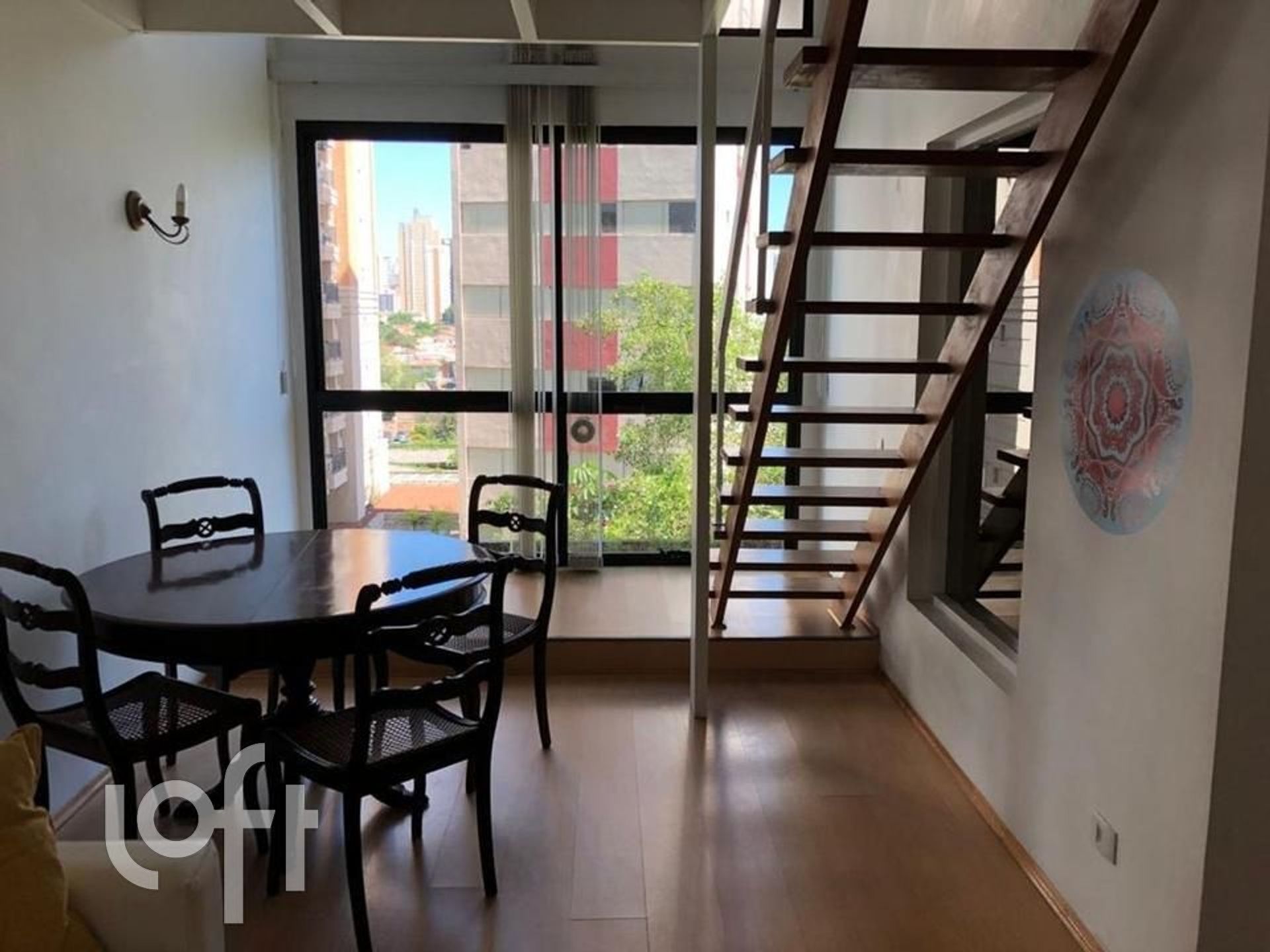 Apartamento à venda com 1 quarto, 55m² - Foto 1