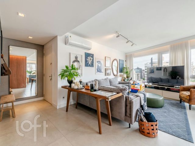 Apartamento com 115m², 3 dormitórios, 1 suíte, 2 vagas, Bela Vista em Porto Alegre