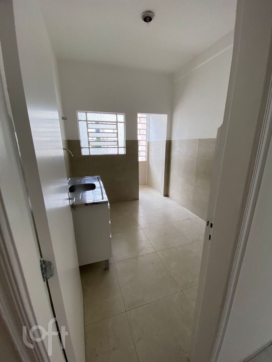 Apartamento à venda com 2 quartos, 80m² - Foto 2