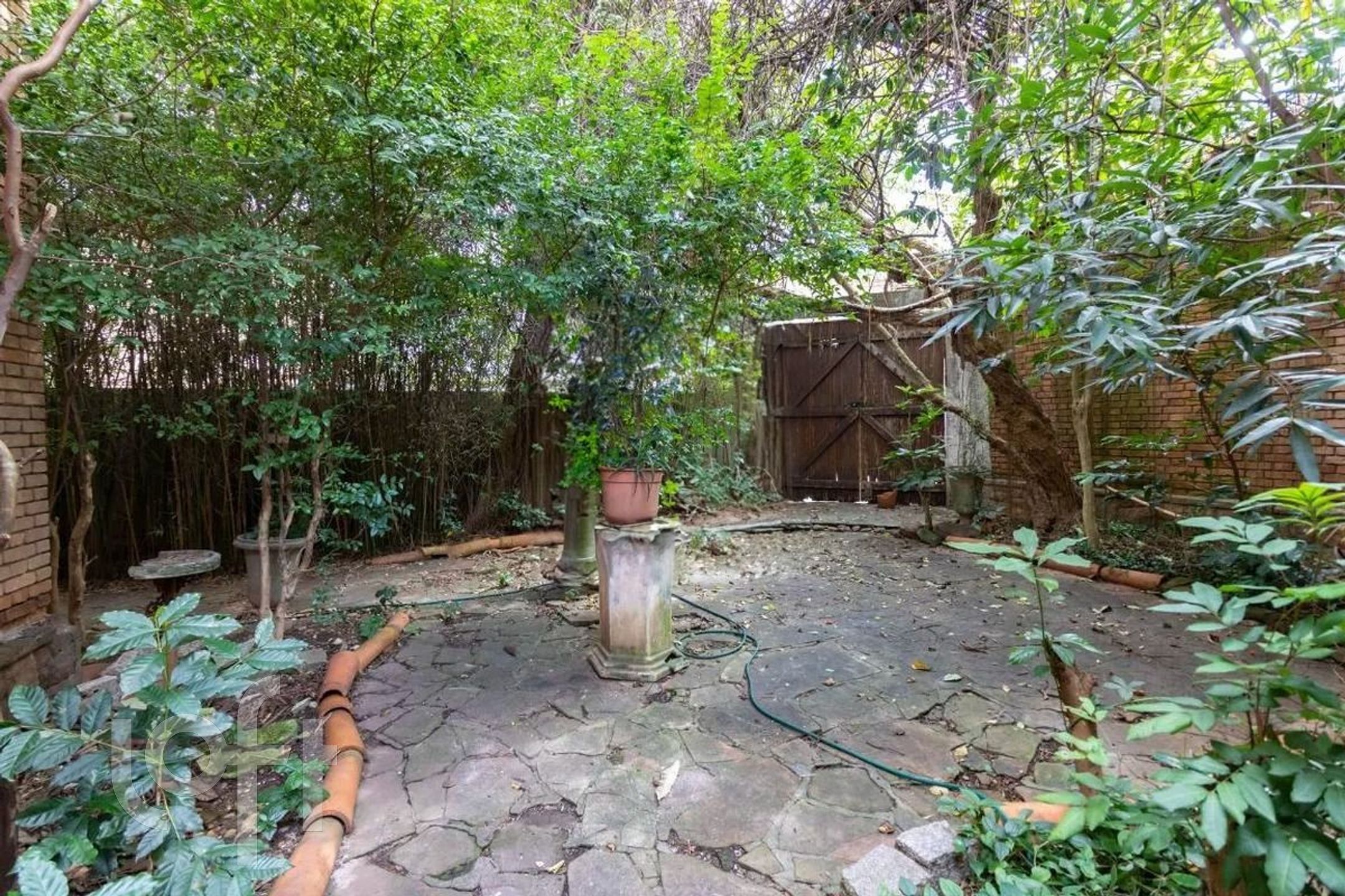 Casa à venda com 4 quartos, 338m² - Foto 39