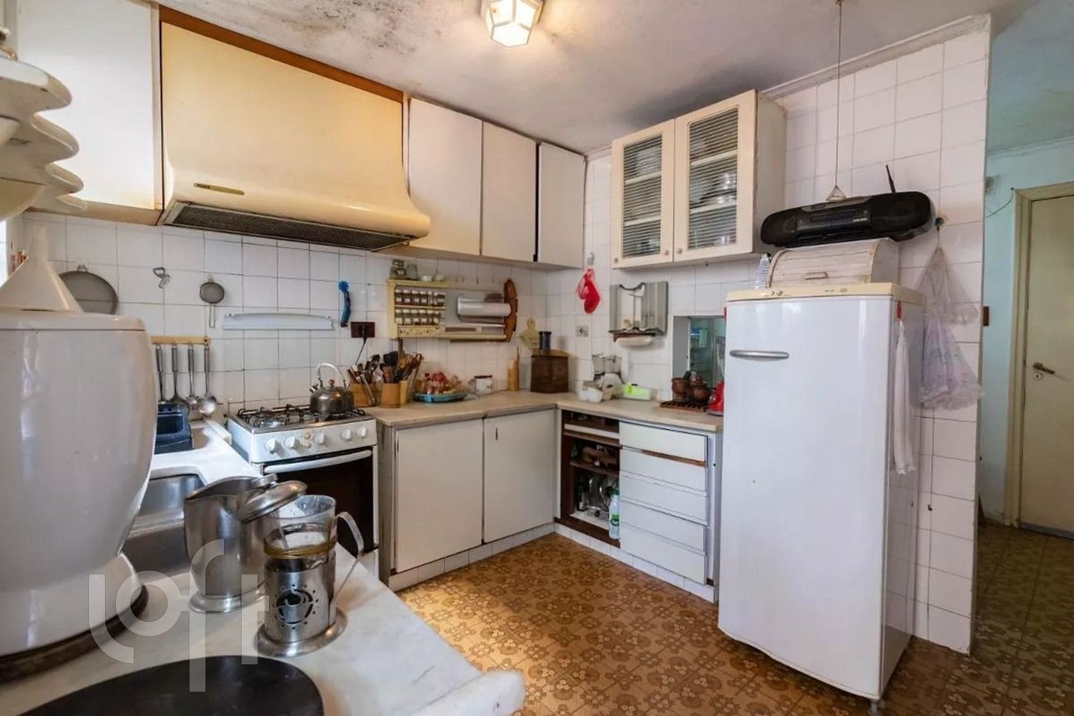 Casa à venda com 4 quartos, 338m² - Foto 9