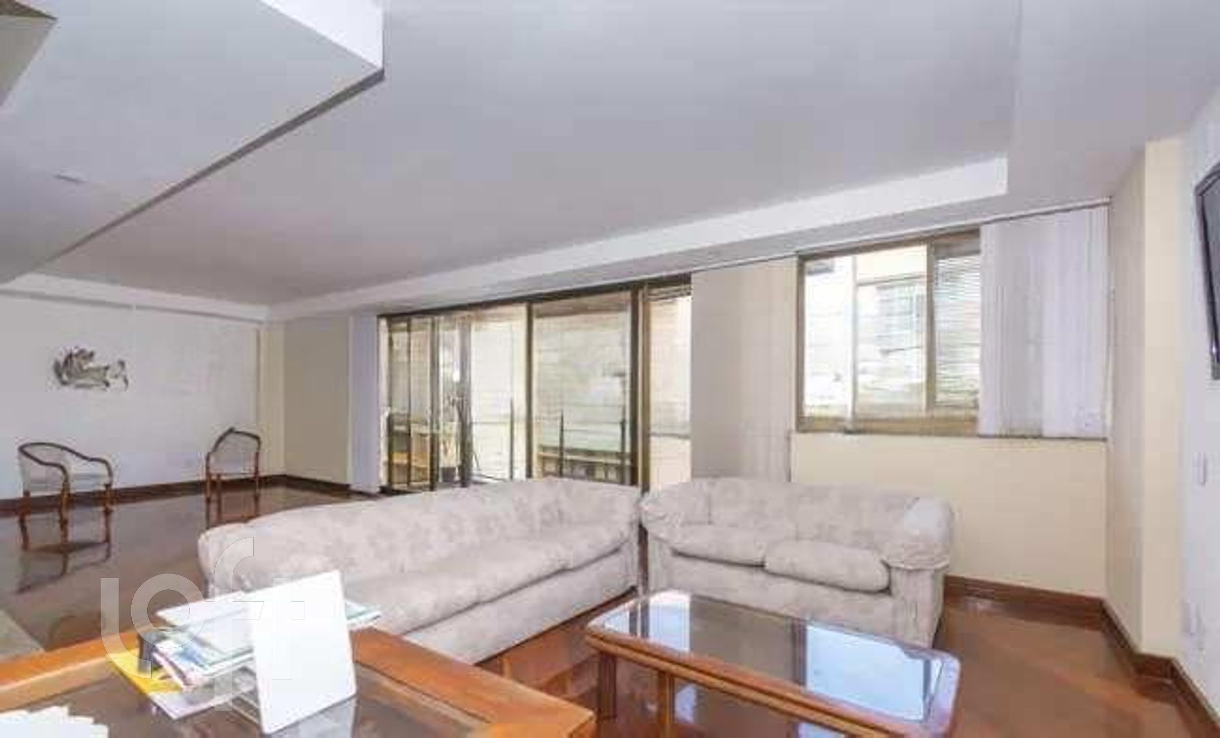 Apartamento à venda com 1 quarto, 362m² - Foto 4