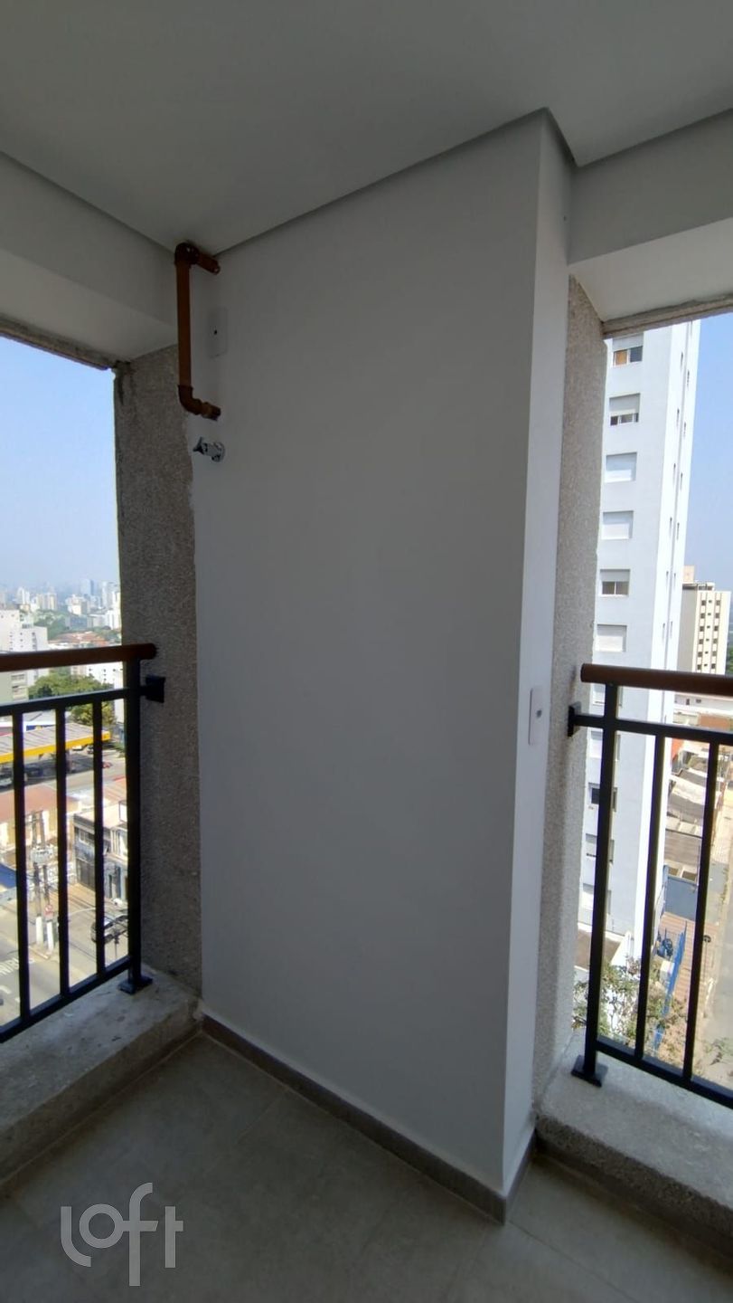 Apartamento à venda com 1 quarto, 32m² - Foto 2