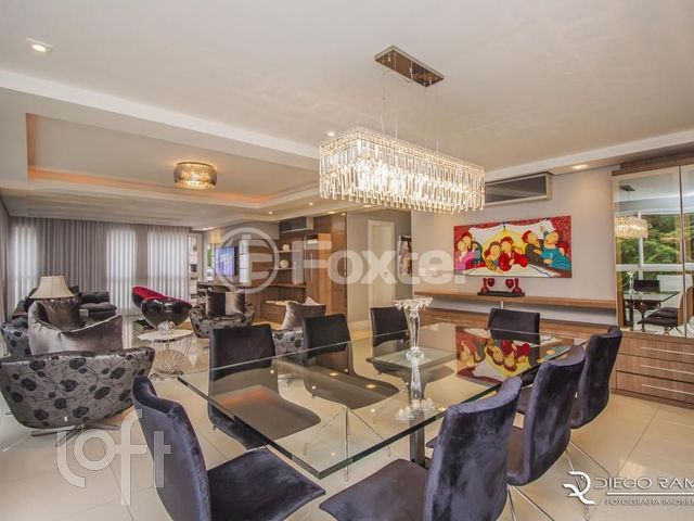 Apartamento com 181m², 3 dormitórios, 3 suítes, 4 vagas, Bela Vista em Porto Alegre