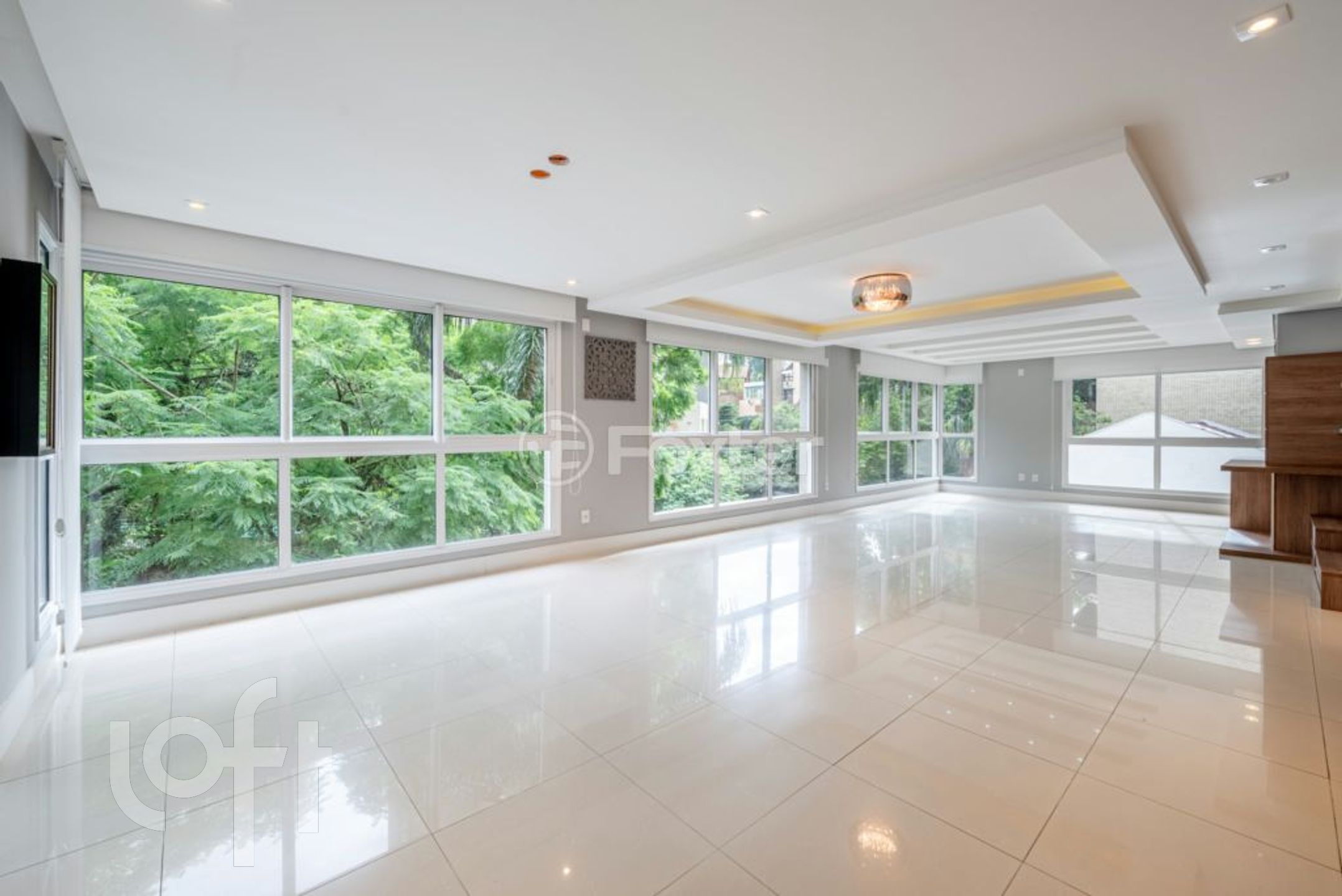 Apartamento com 181m², 3 dormitórios, 3 suítes, 4 vagas, Bela Vista em Porto Alegre