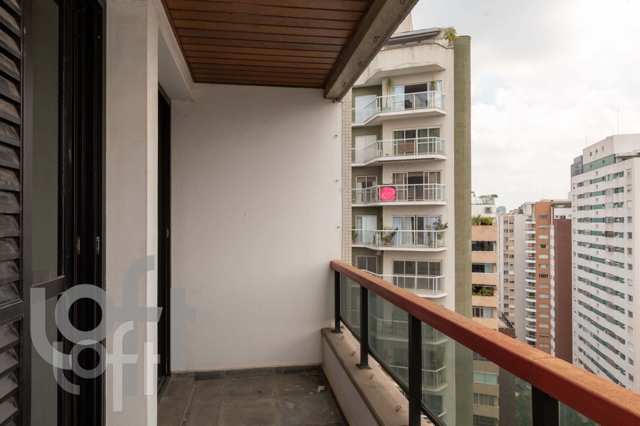 Apartamento à venda com 4 quartos, 187m² - Foto 11