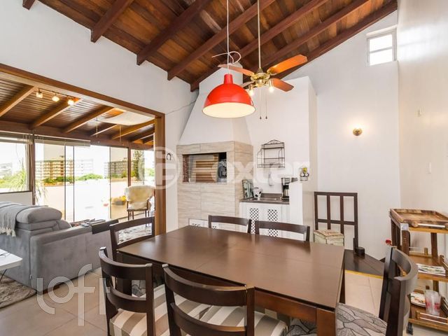 Apartamento com 116m², 2 dormitórios, 1 vaga, Petrópolis em Porto Alegre