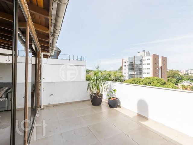 Apartamento com 116m², 2 dormitórios, 1 vaga, Petrópolis em Porto Alegre