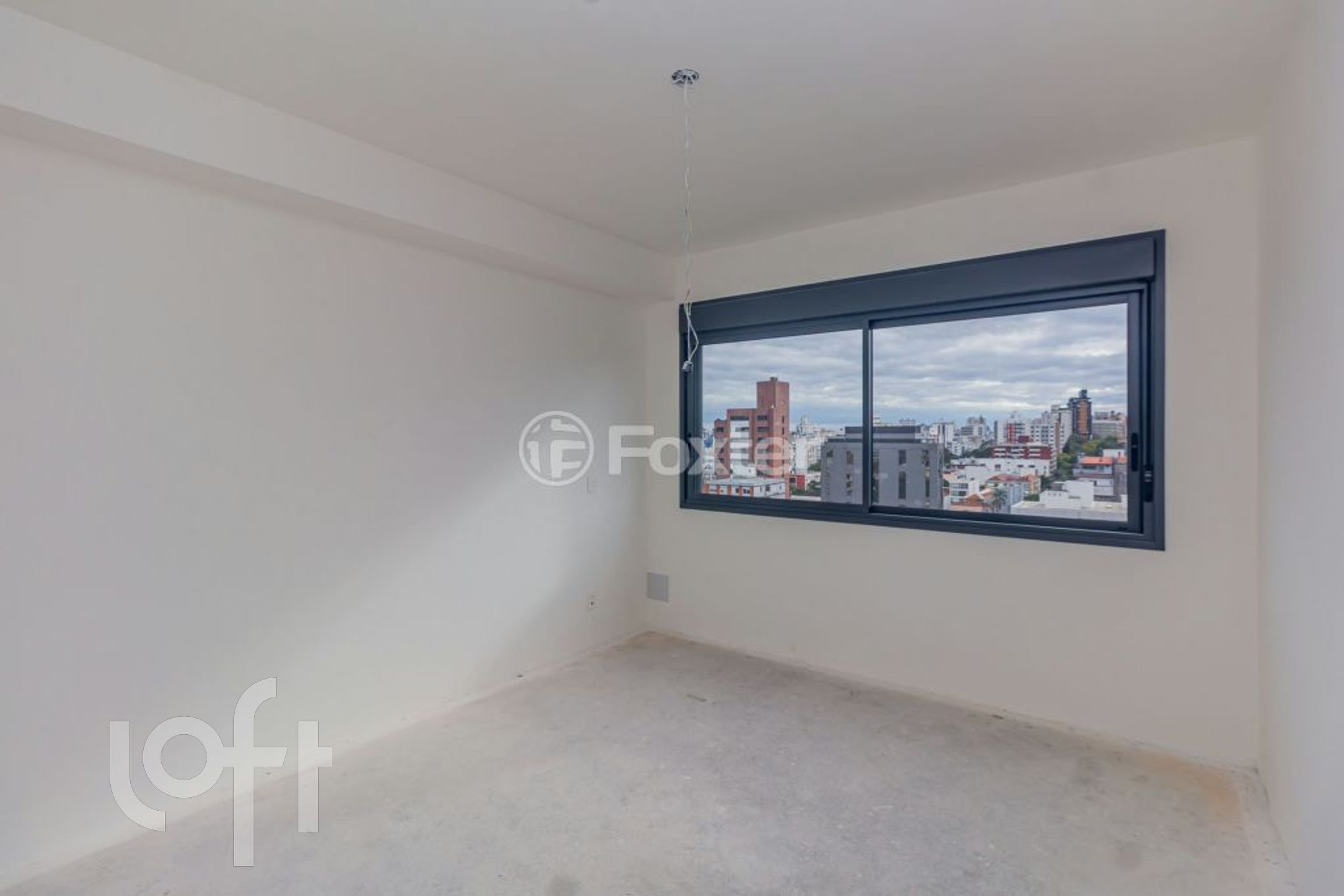 Apartamento com 24m², 1 dormitório, 1 suíte, 1 vaga, Rio Branco em Porto Alegre