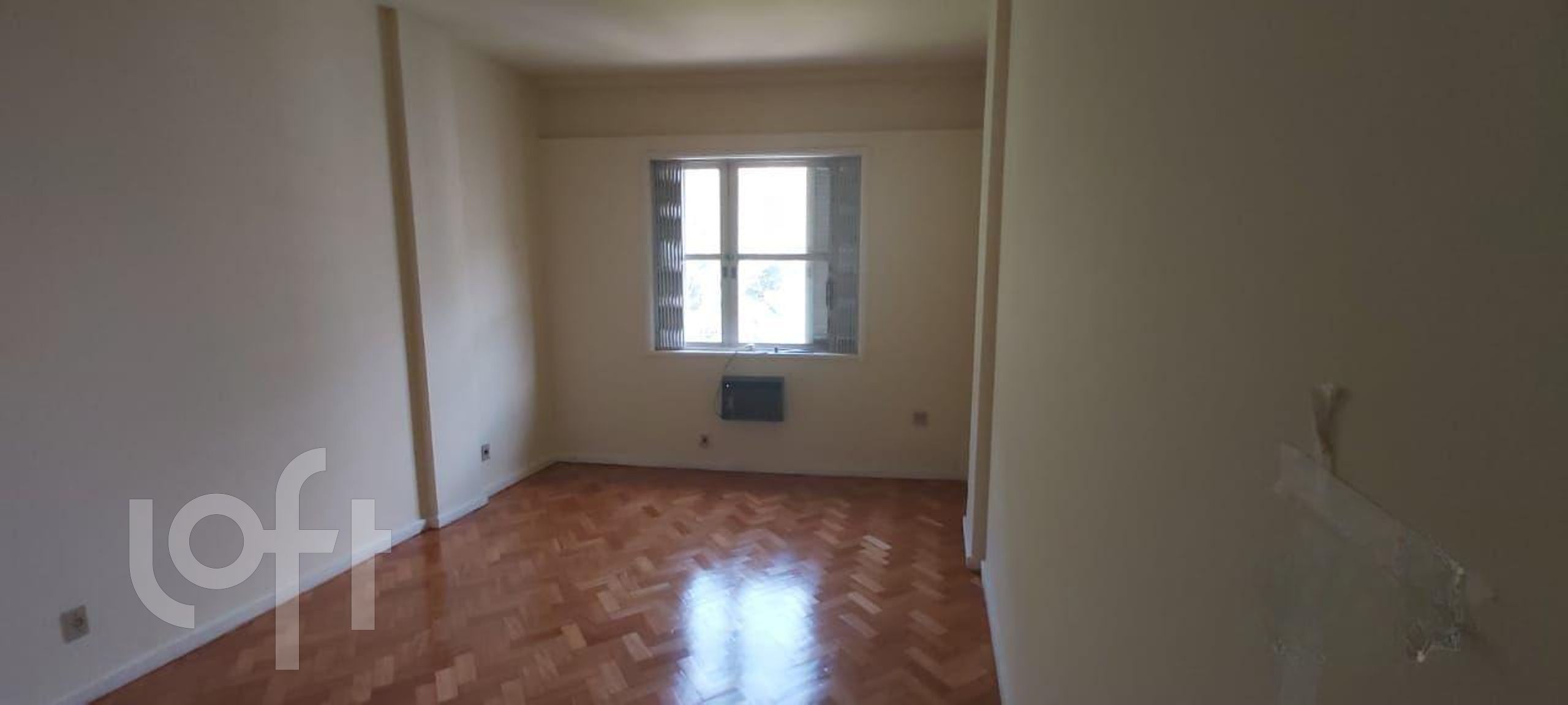 Apartamento à venda com 3 quartos, 180m² - Foto 17