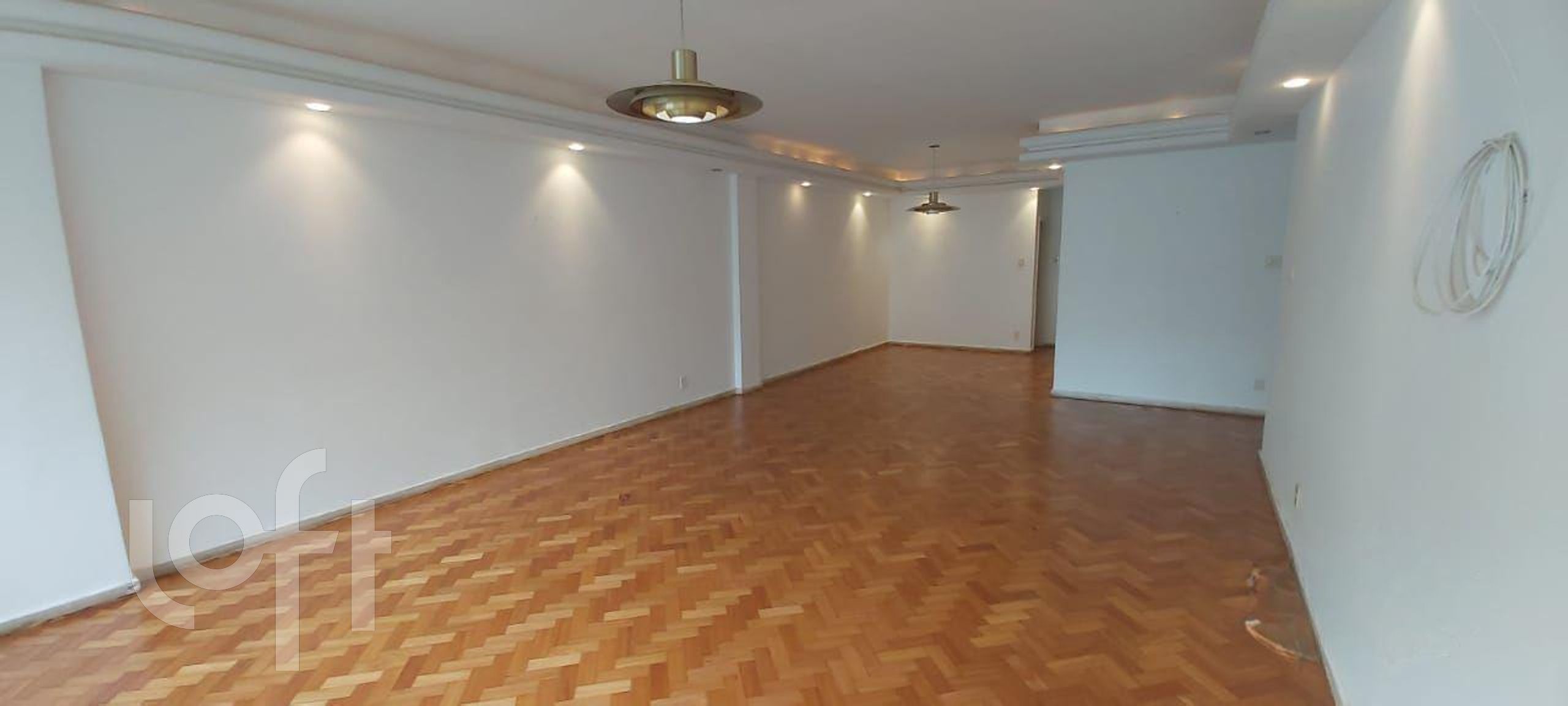 Apartamento à venda com 3 quartos, 180m² - Foto 7