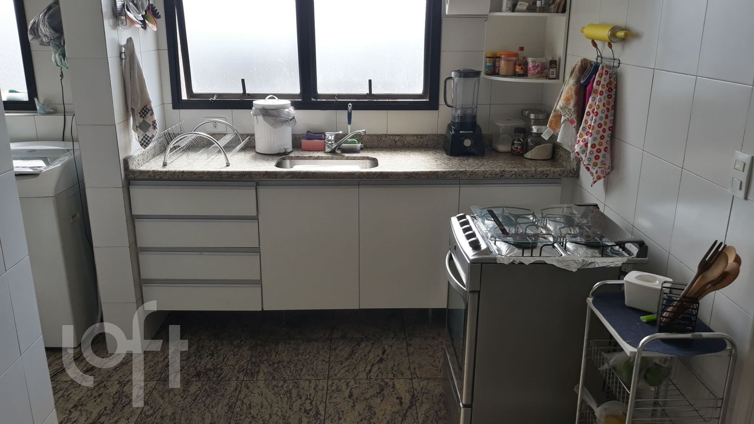 Apartamento à venda com 3 quartos, 111m² - Foto 4