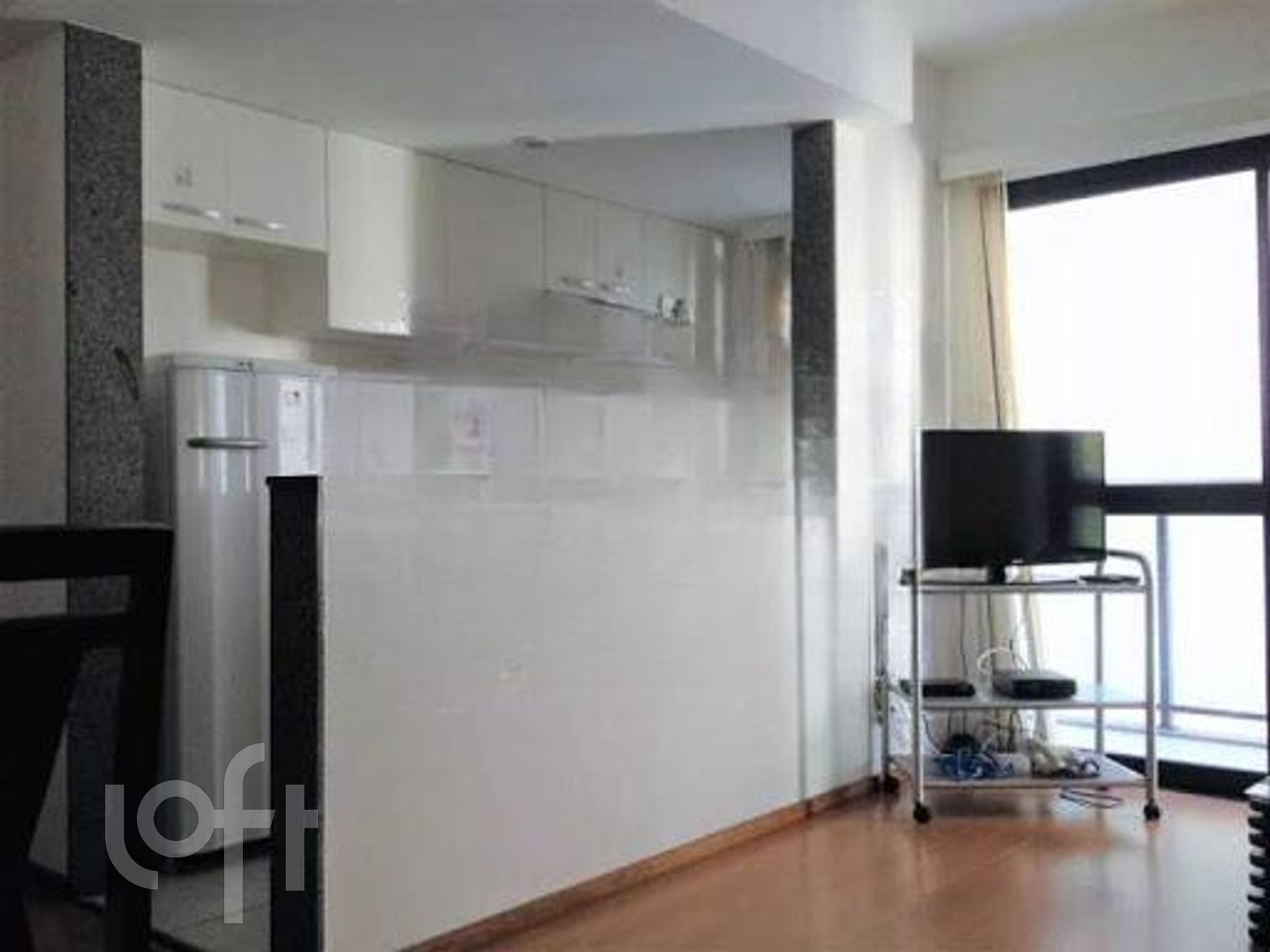 Apartamento à venda com 2 quartos, 75m² - Foto 1