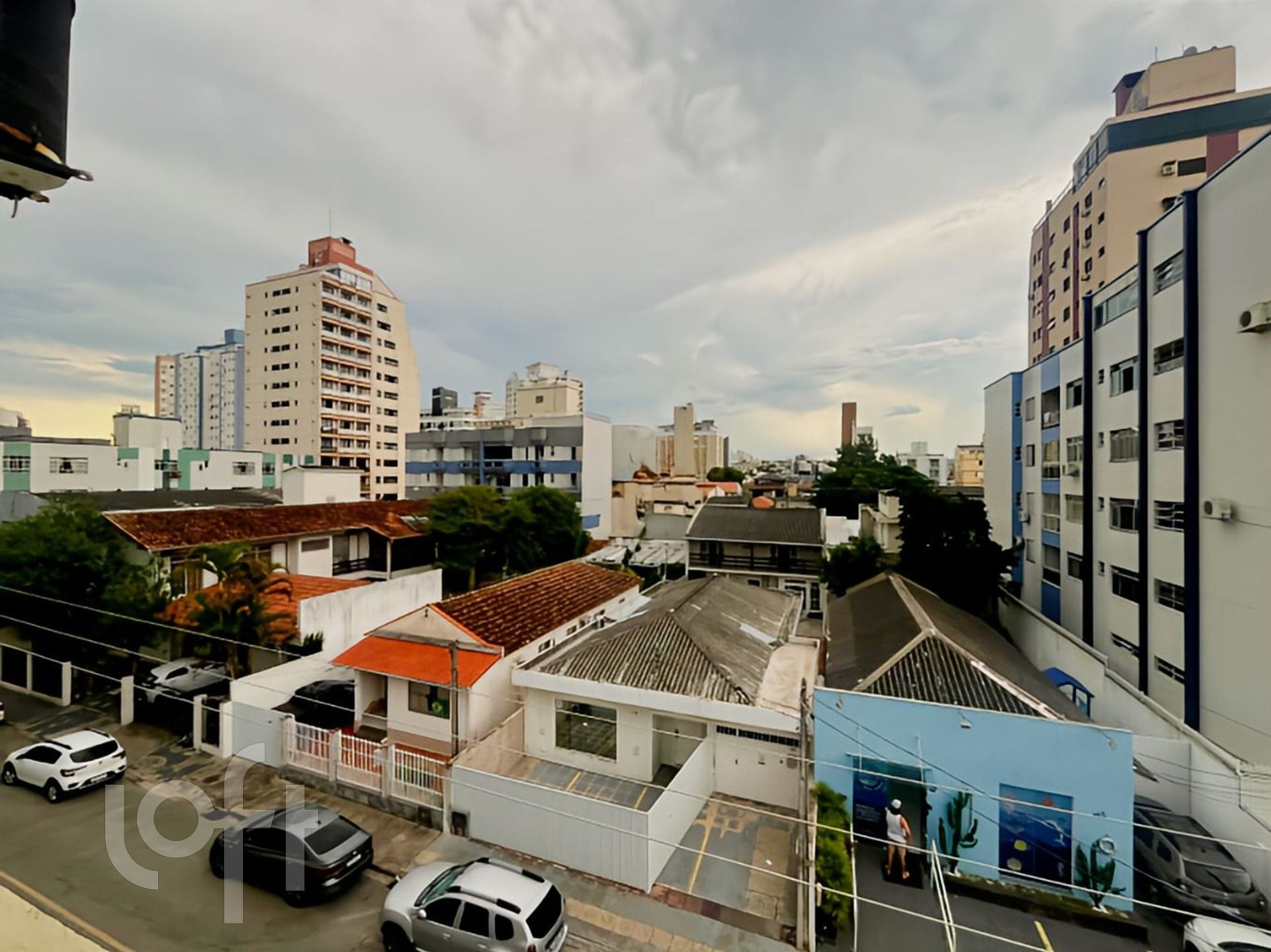 Apartamentos com 60m², 1 quarto, 1 garagem, no bairro Balneário em Florianópolis