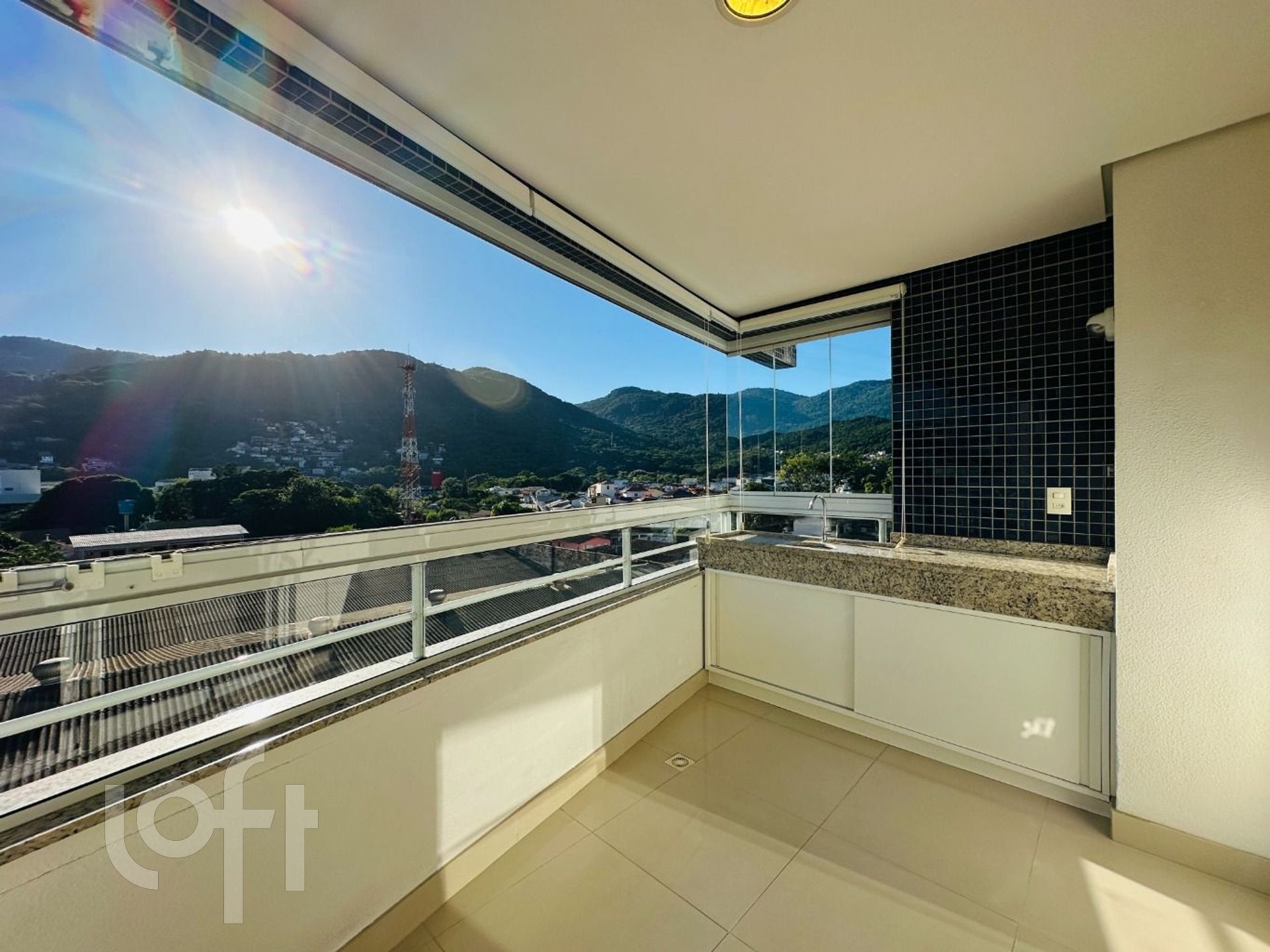 Apartamentos com 79m², 2 quartos, 1 suíte, 1 garagem, no bairro Saco Grande em Florianópolis