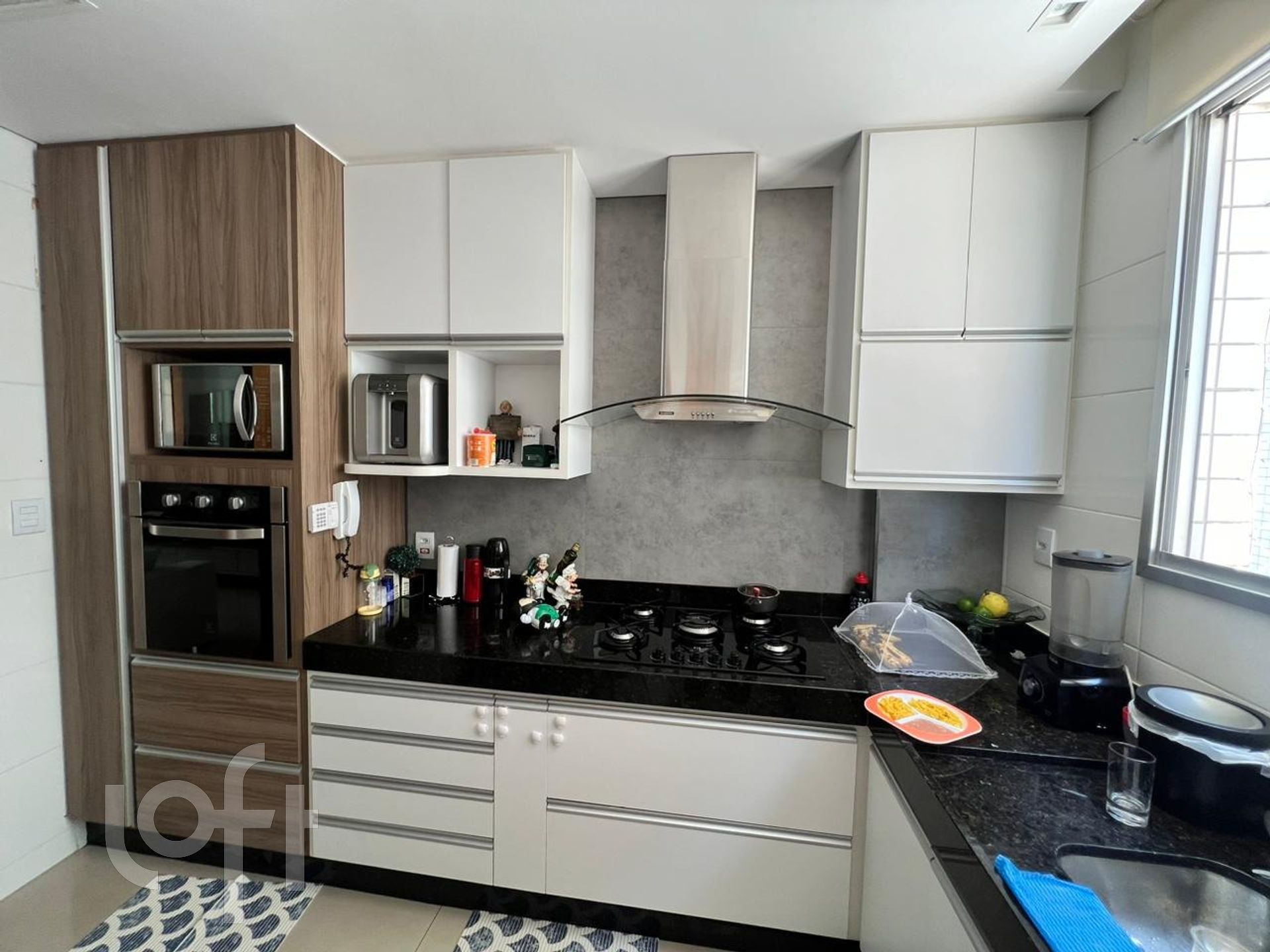 Apartamento à venda com 3 quartos, 98m² - Foto 4