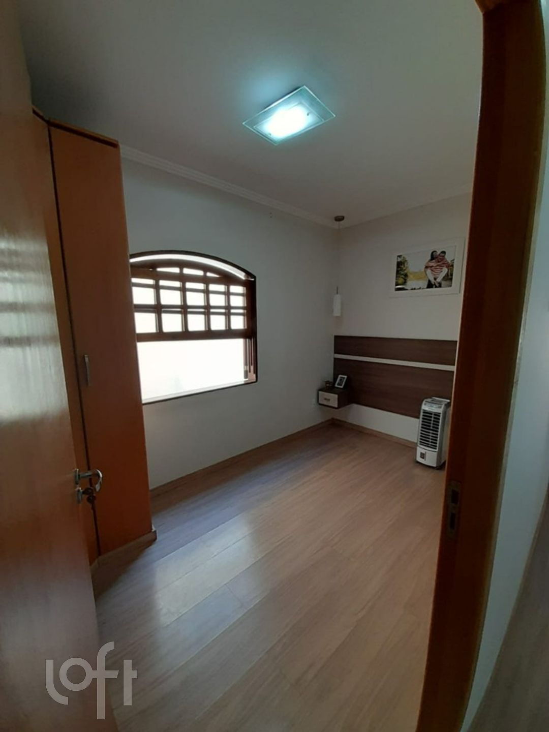 Casa à venda com 4 quartos, 170m² - Foto 4