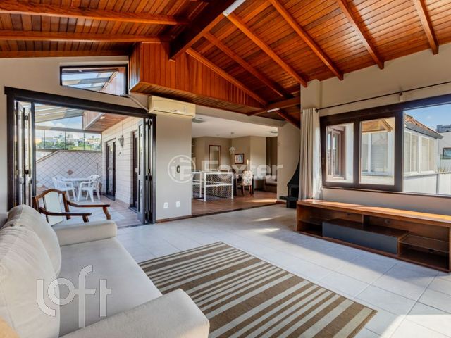 Apartamento com 132m², 3 dormitórios, 1 vaga, Chácara das Pedras em Porto Alegre