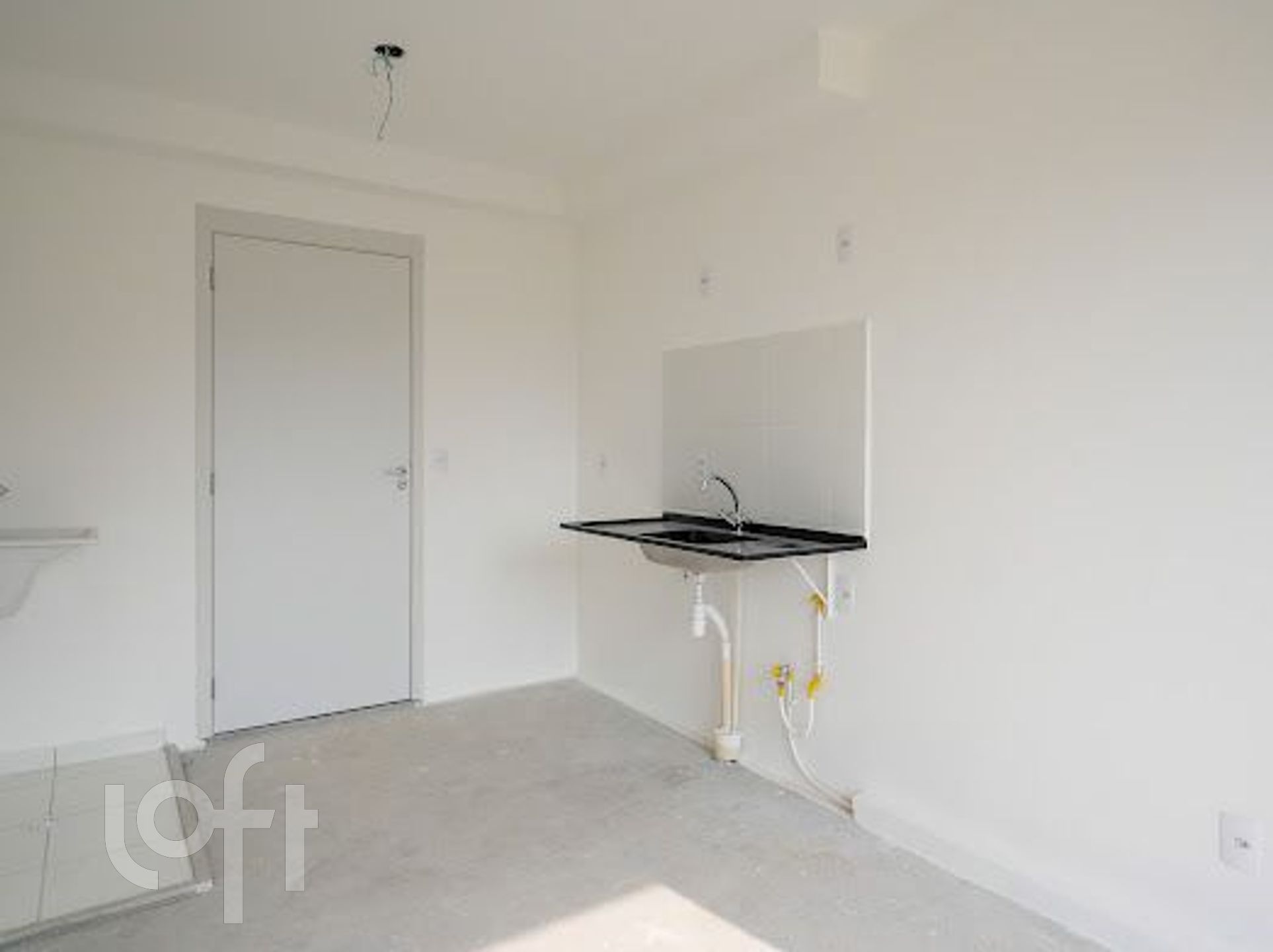 Apartamento à venda com 1 quarto, 29m² - Foto 2