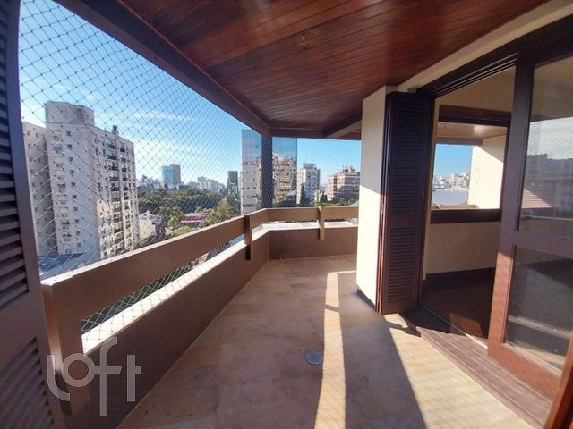 Apartamento com 172m², 3 dormitórios, 1 suíte, 2 vagas, Rio Branco em Porto Alegre