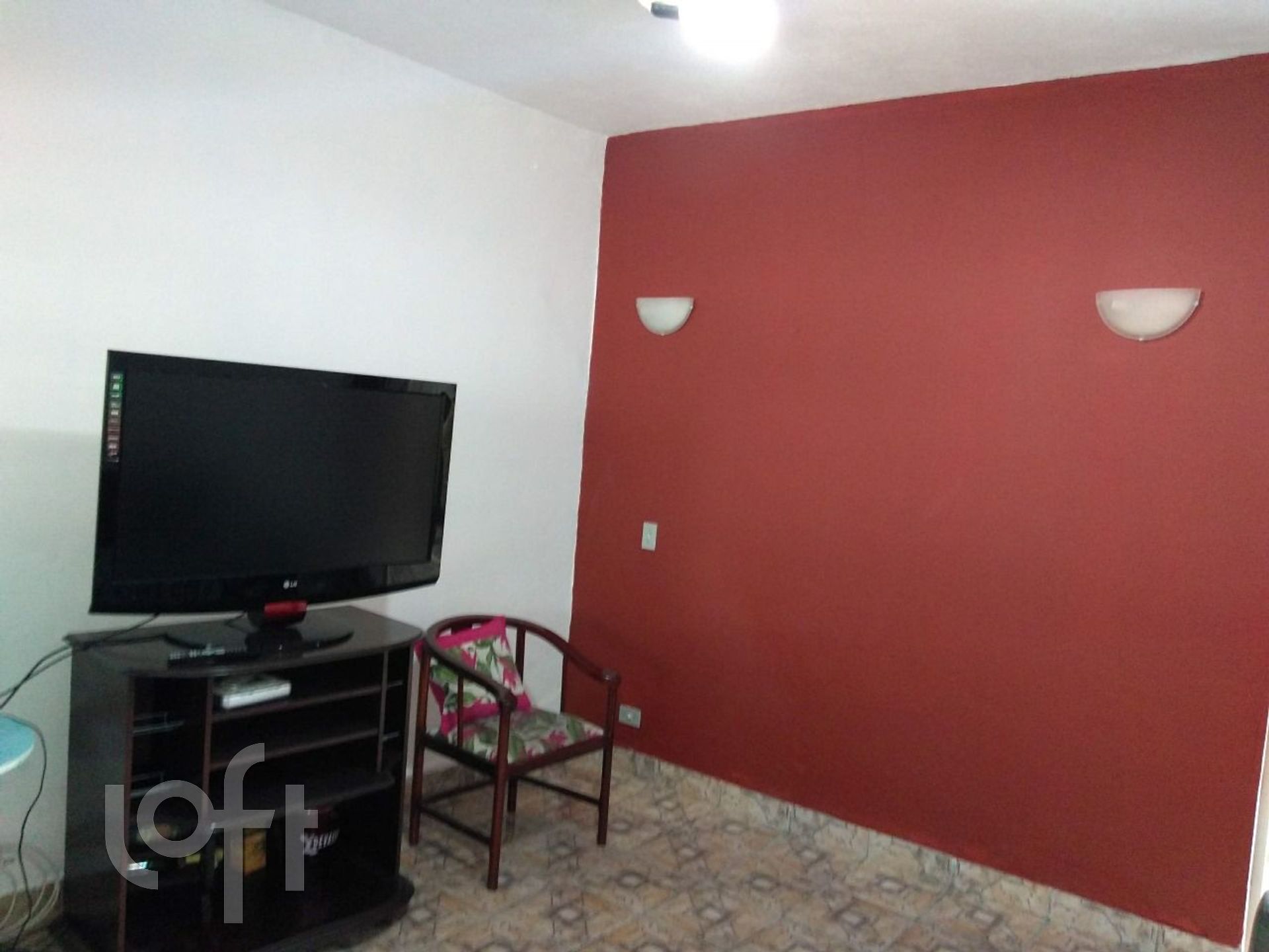 Casa à venda com 2 quartos, 80m² - Foto 1