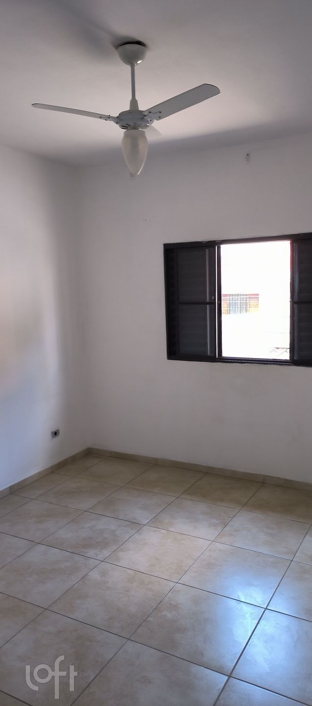 Casa à venda com 2 quartos, 70m² - Foto 11