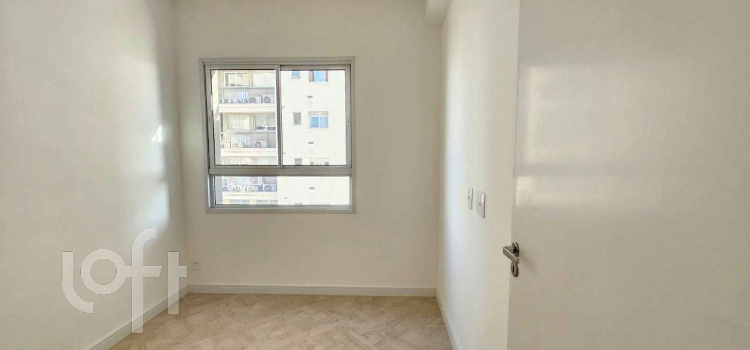 Apartamento à venda com 1 quarto, 34m² - Foto 4