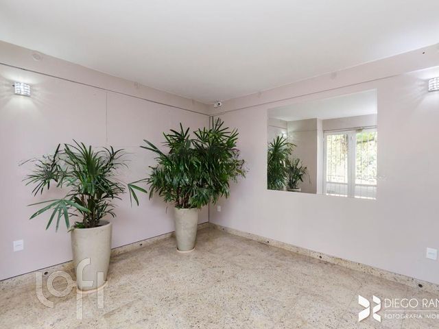 Apartamento com 100m², 3 dormitórios, 1 vaga, Rio Branco em Porto Alegre