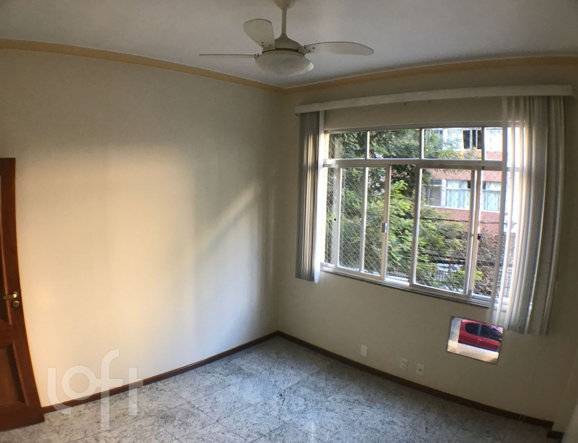 Apartamento à venda com 5 quartos, 240m² - Foto 4