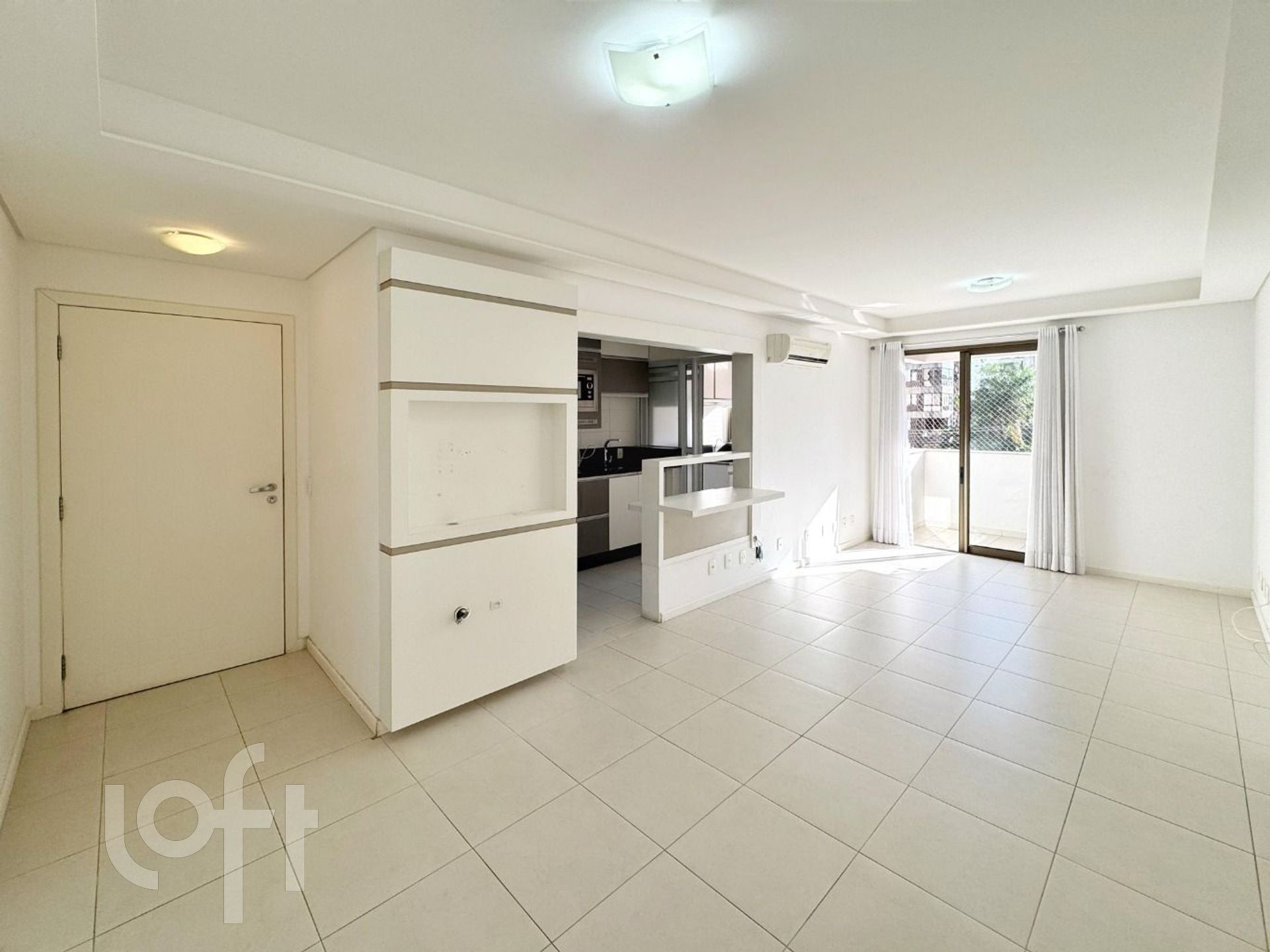 Apartamento à venda em Agronômica com 70 m², 2 quartos, 1 suíte, 2 vagas