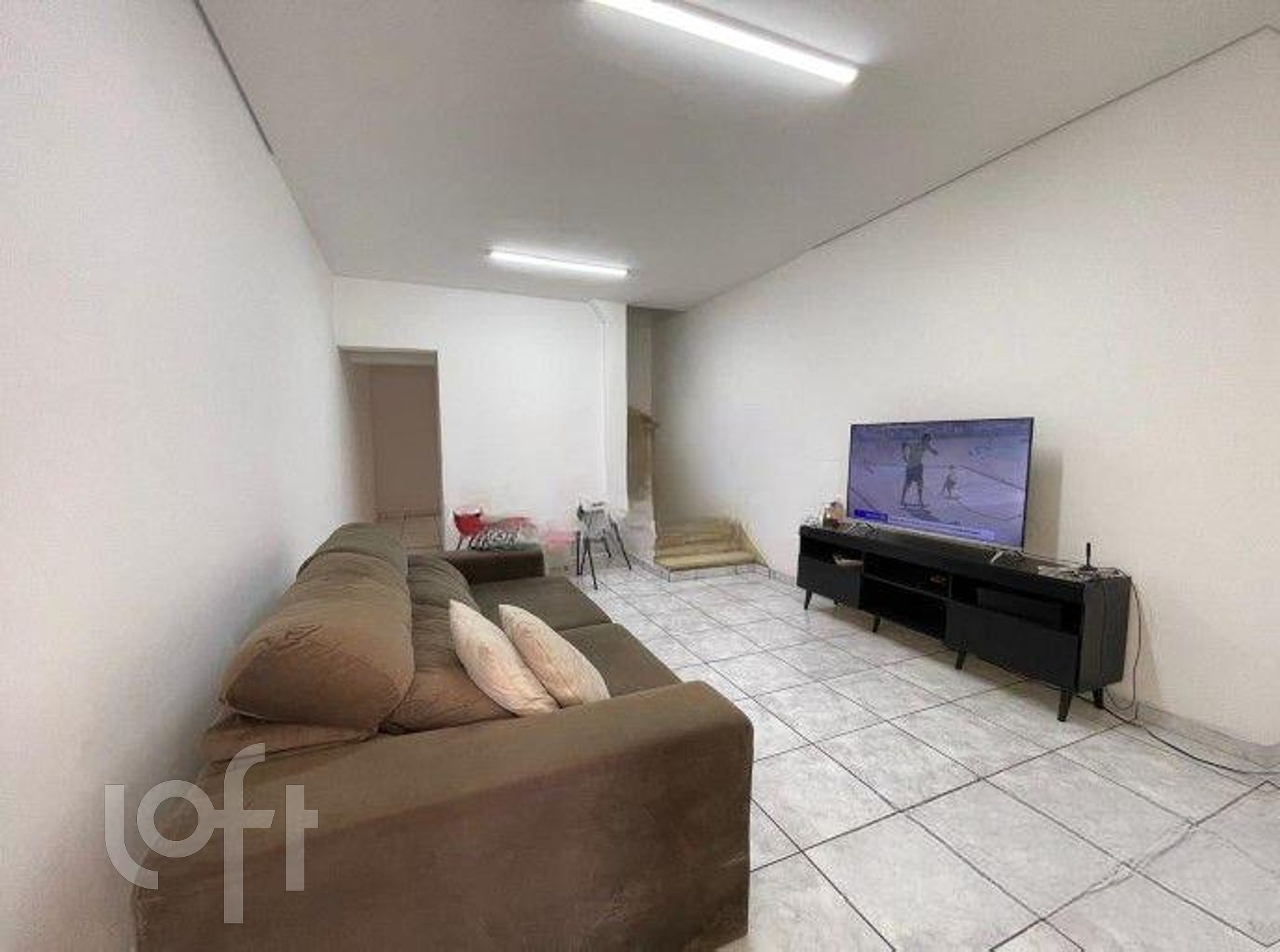 Casa à venda com 3 quartos, 103m² - Foto 1