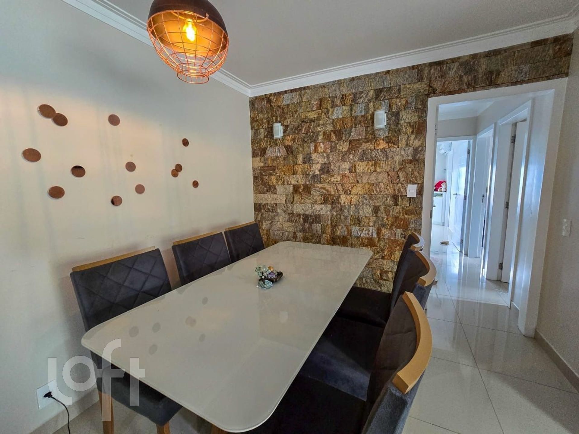 Apartamento à venda em Itacorubi com 82 m², 3 quartos, 1 suíte, 1 vaga