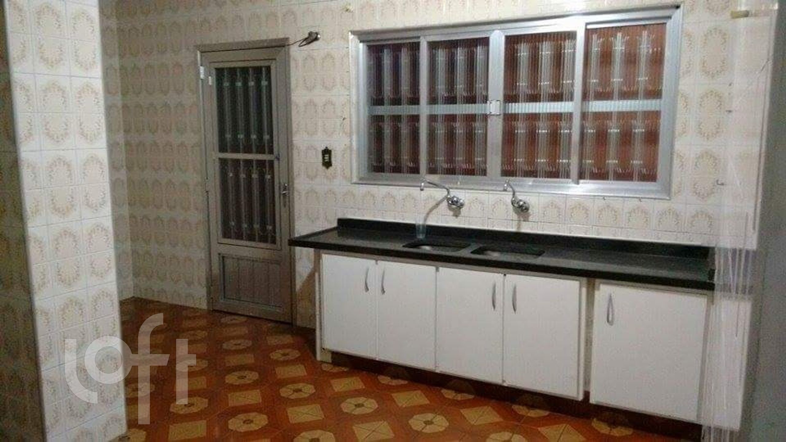 Casa à venda com 4 quartos, 250m² - Foto 12