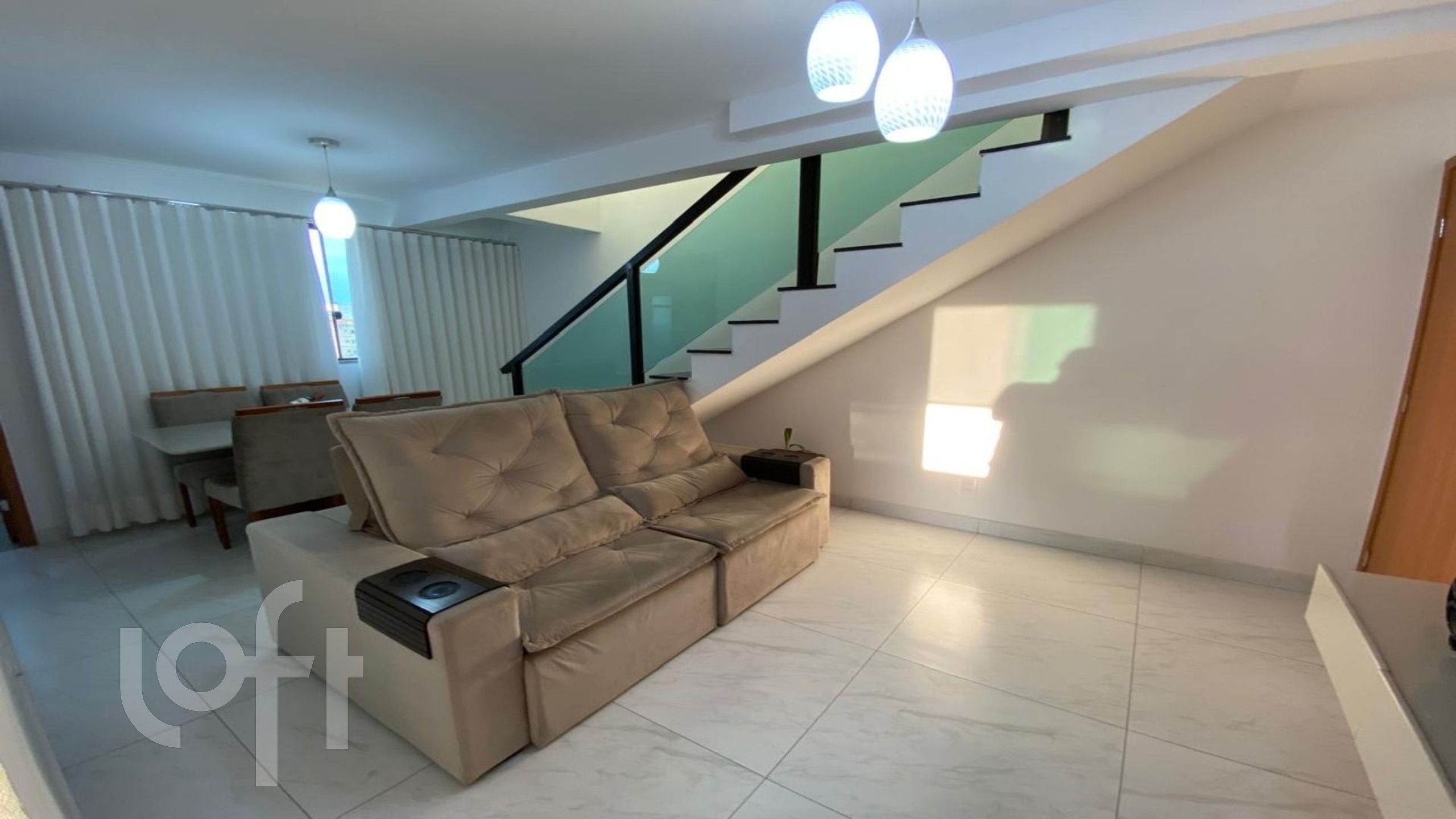 Apartamento à venda com 2 quartos, 107m² - Foto 3