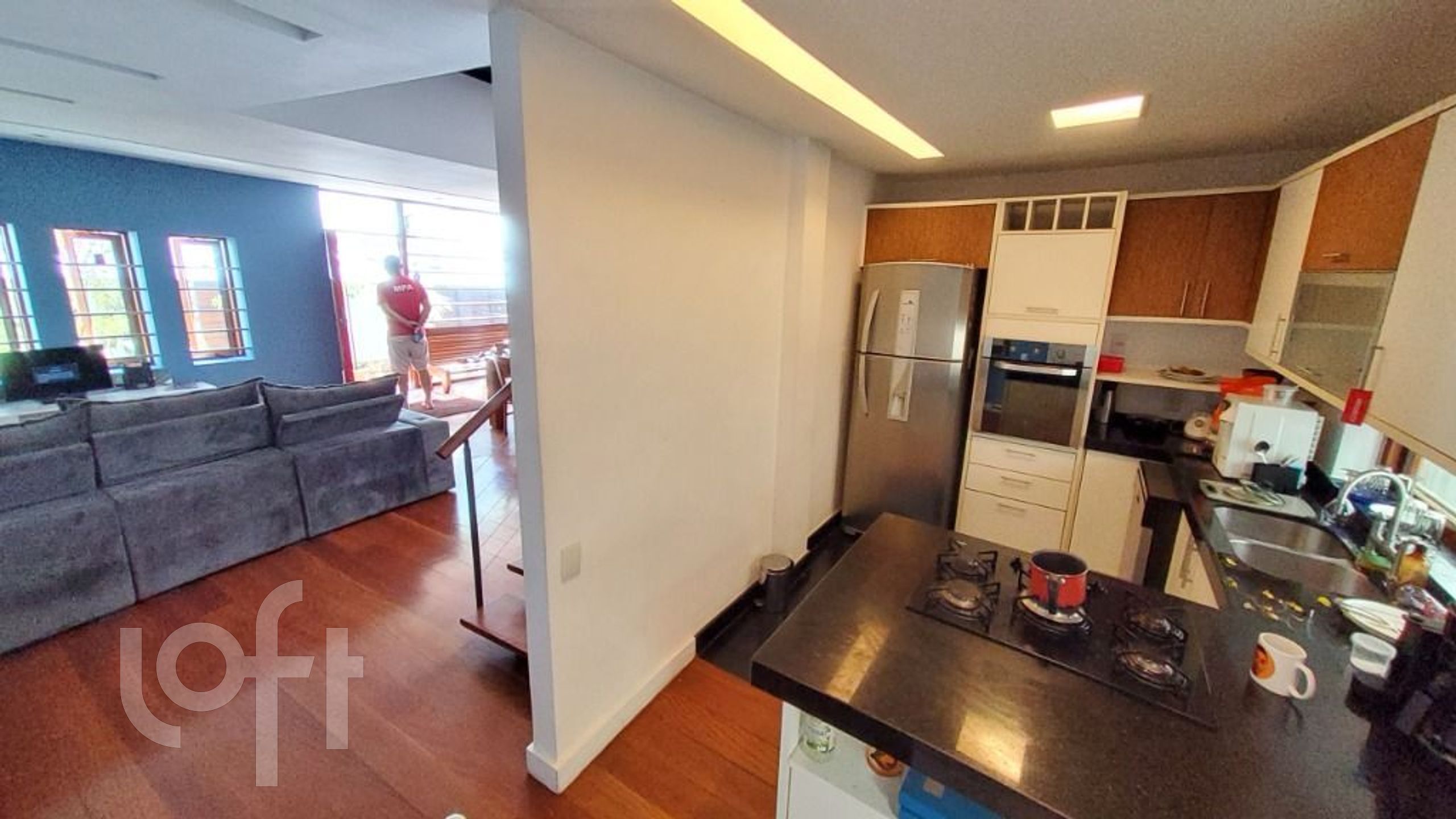 Casa à venda com 4 quartos, 250m² - Foto 11