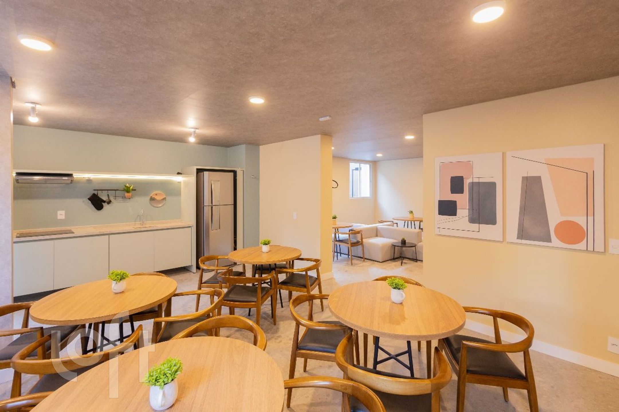 Apartamento à venda com 2 quartos, 47m² - Foto 13