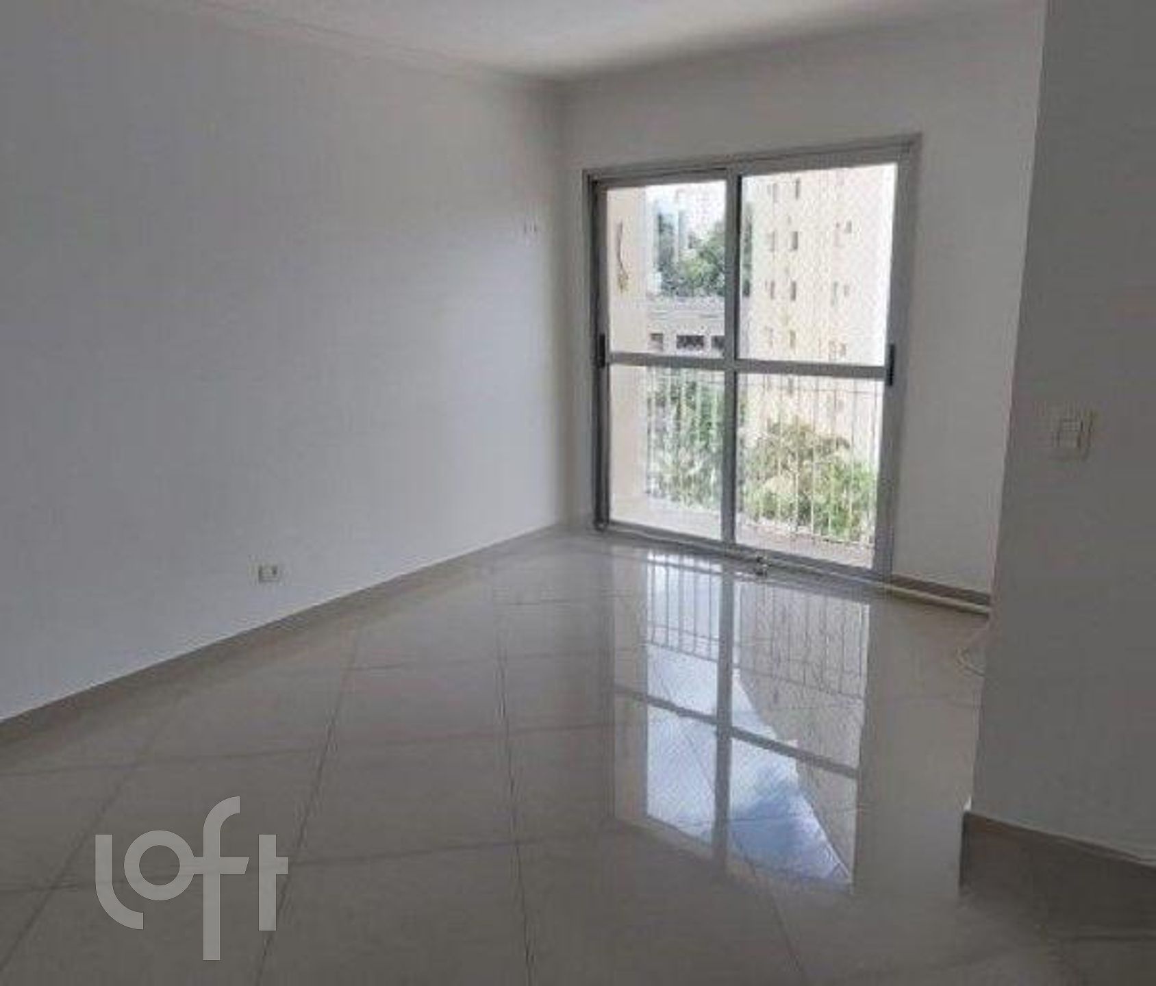 Apartamento à venda com 3 quartos, 70m² - Foto 1