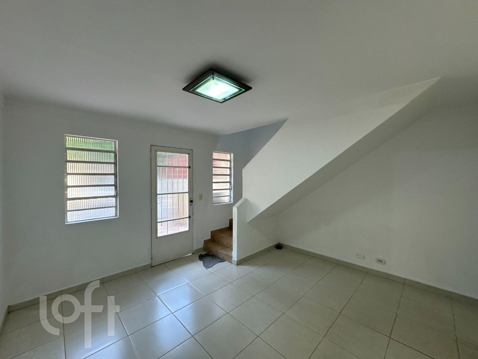 Casa à venda com 2 quartos, 64m² - Foto 8