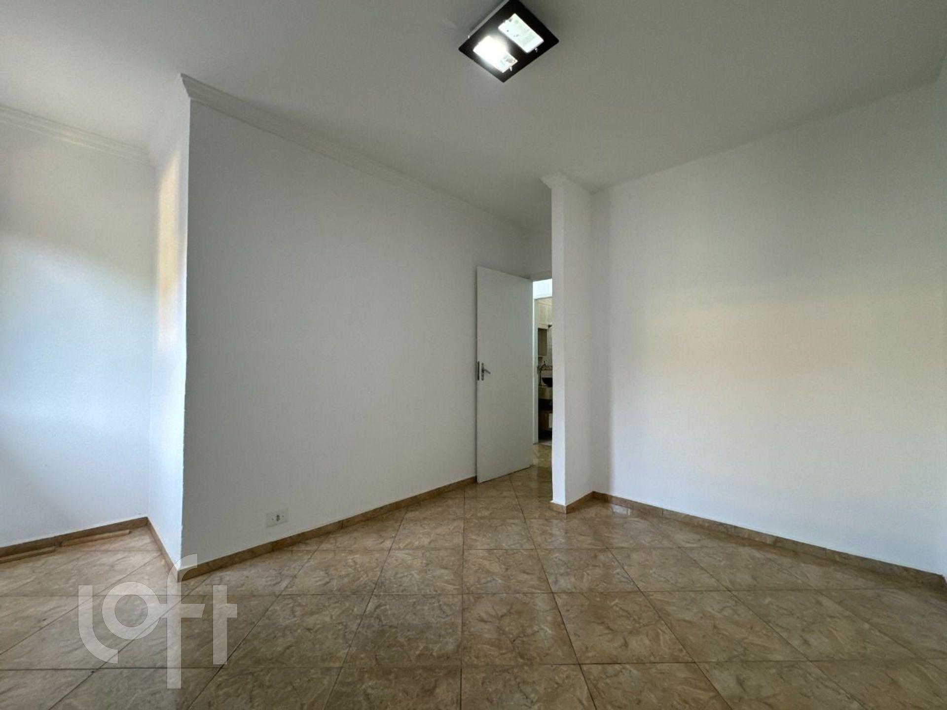 Casa à venda com 2 quartos, 64m² - Foto 18