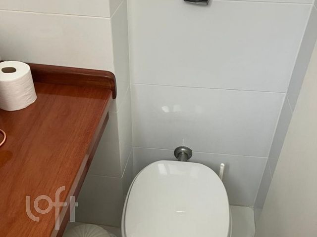 Apartamento com 69m², 2 dormitórios, 1 suíte, 1 vaga, Petrópolis em Porto Alegre